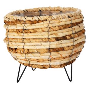 Cesta redonda de hoja de maíz con patas metálicas. - HOME & STYLING