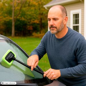 Limpiavidrios de microfibra reusable con base plástica, para carros y ventanas. - KOLE IMPORTS