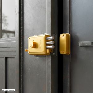 Cerradura sobrepuesta blindada 700 de alta seguidad, incluye llaves y accesorios. - TRAVEX