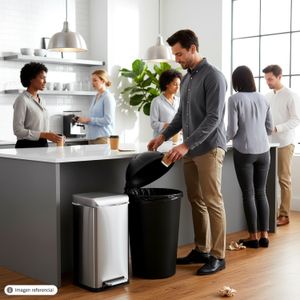 Tacho de basura plástico con 50 lt de capacidad. - ORGILL